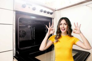 Pulire forno con pasticca lavastoviglie